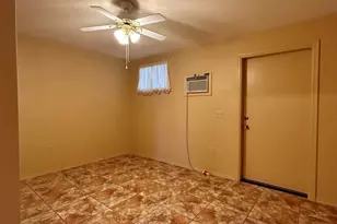10878 W Coggins Dr, Sun City, AZ 85351 - Photo 17