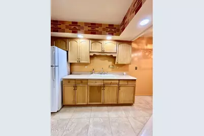 10878 W Coggins Drive, Sun City, AZ 85351 - Photo 7