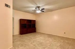 10878 W Coggins Dr, Sun City, AZ 85351 - Photo 9