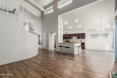 3940 W Park View Lane, Glendale, AZ 85310 - Photo 9