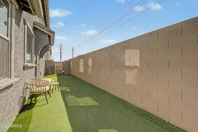 4236 S 58th Lane, Phoenix, AZ 85043 - Photo 7