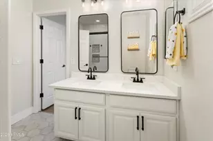 14885 W Dreyfus St, Surprise, AZ 85379 - Photo 55