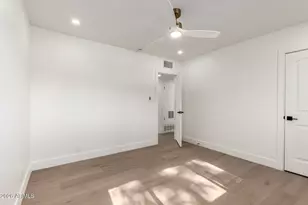 4332 E Calle Redonda St, Phoenix, AZ 85018 - Photo 19