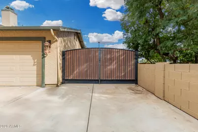 1237 N Raven --, Mesa, AZ 85207 - Photo 7