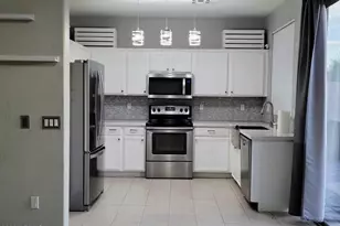 16838 S Cyan Ct, Phoenix, AZ 85048 - Photo 3