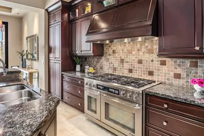 6109 N Palo Cristi Road, Paradise Valley, AZ 85253 - Photo 17