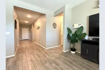 313 E Seven Seas Drive, Casa Grande, AZ 85122 - Photo 5