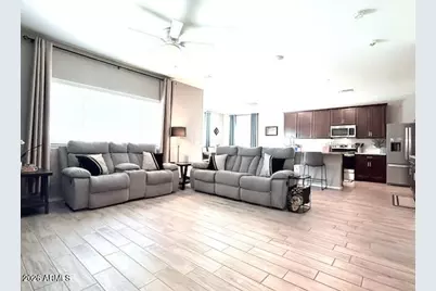 313 E Seven Seas Drive, Casa Grande, AZ 85122 - Photo 9