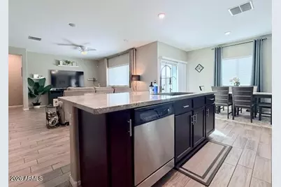 313 E Seven Seas Drive, Casa Grande, AZ 85122 - Photo 13