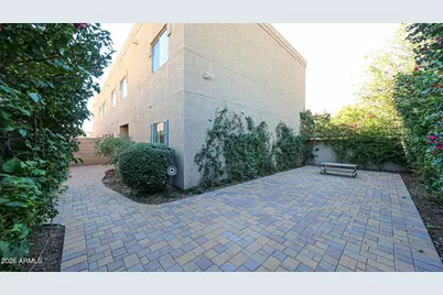 2826 E Tracy Lane #4, Phoenix, AZ 85032 - Photo 5