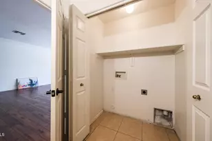 2826 E Tracy Ln, Phoenix, AZ 85032 - Photo 9