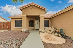 12465 N 67th Dr, Peoria, AZ 85381 - Photo 5