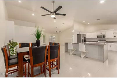 12465 N 67th Drive, Peoria, AZ 85381 - Photo 13