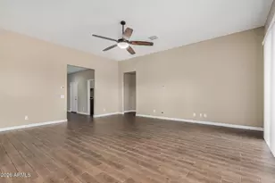 26105 N 137th Ln, Peoria, AZ 85383 - Photo 5