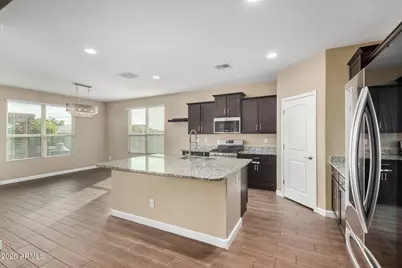 26105 N 137th Lane, Peoria, AZ 85383 - Photo 9