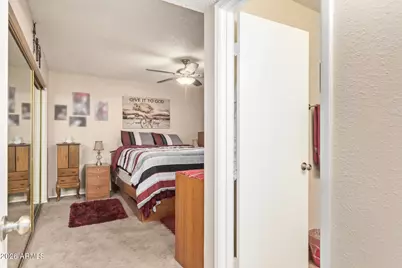 5222 E Tamblo Drive, Phoenix, AZ 85044 - Photo 17