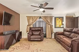 5222 E Tamblo Dr, Phoenix, AZ 85044 - Photo 7