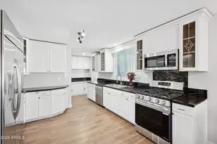 5122 N 13th Ave, Phoenix, AZ 85013 - Photo 9