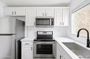 2014 N 51st Way, Phoenix, AZ 85008 - Photo 9