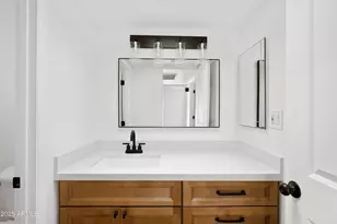 2014 N 51st Way, Phoenix, AZ 85008 - Photo 13