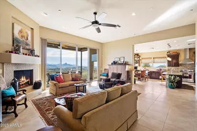 10829 N Mountain Vista Court, Fountain Hills, AZ 85268 - Photo 9