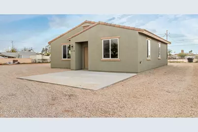215 N Brown Avenue, Casa Grande, AZ 85122 - Photo 1