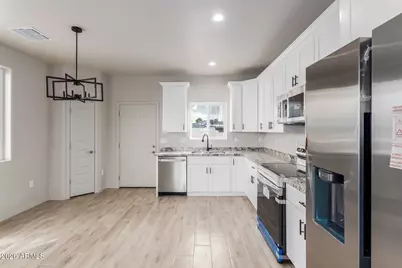 215 N Brown Avenue, Casa Grande, AZ 85122 - Photo 13