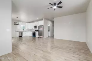 215 N Brown Ave, Casa Grande, AZ 85122 - Photo 9