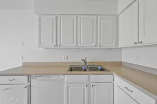 6337 E Avalon St, Mesa, AZ 85205 - Photo 7