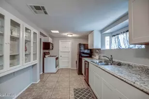 5543 W Gardenia Ave, Glendale, AZ 85301 - Photo 3