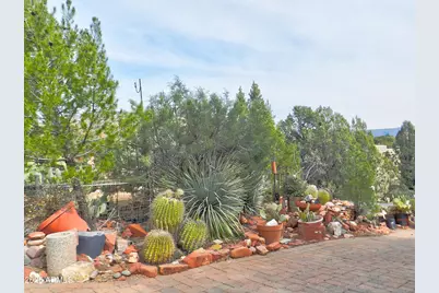 215 Mountain Shadows Drive, Sedona, AZ 86336 - Photo 33