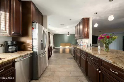 8620 E Sells Drive, Scottsdale, AZ 85251 - Photo 7