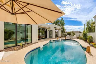 2737 E Arizona Biltmore Circle, Phoenix, AZ 85016 - Photo 21