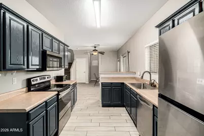 2661 E Waterview Court, Chandler, AZ 85249 - Photo 9