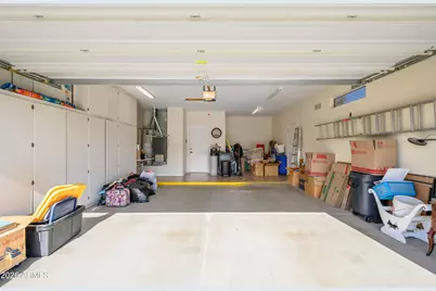 16068 W Quail Creek Lane, Surprise, AZ 85374 - Photo 35