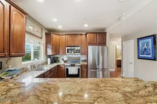 5450 E Deer Valley Dr, Phoenix, AZ 85054 - Photo 17