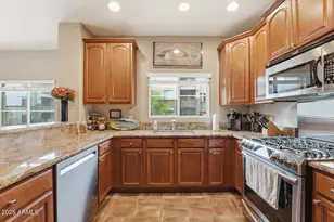 5450 E Deer Valley Dr, Phoenix, AZ 85054 - Photo 13