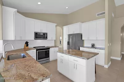 2443 E Goldenrod Street, Phoenix, AZ 85048 - Photo 11