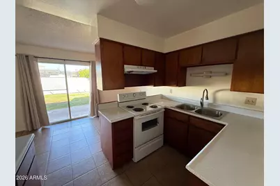 2617 N 48th Street #Apt 4, Phoenix, AZ 85008 - Photo 3