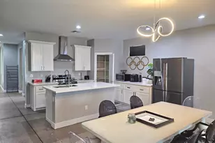 1402 S 10th Ave, Phoenix, AZ 85007 - Photo 15