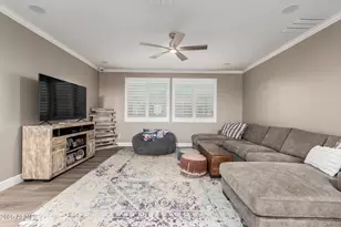 1179 E Regent Dr, Gilbert, AZ 85298 - Photo 17