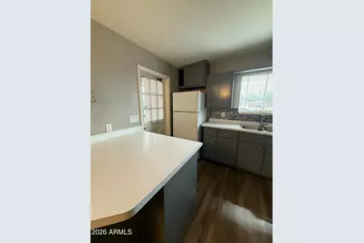 102 E Ivy Street, Mesa, AZ 85201 - Photo 5