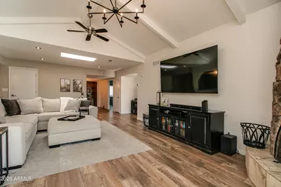 7631 E Medlock Drive, Scottsdale, AZ 85250 - Photo 7