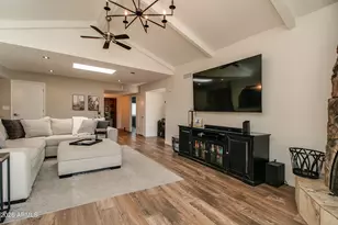7631 E Medlock Dr, Scottsdale, AZ 85250 - Photo 7