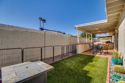 7631 E Medlock Drive, Scottsdale, AZ 85250 - Photo 35