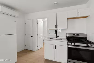 4255 N 30th Drive, Phoenix, AZ 85017 - Photo 19