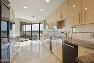 1040 E Osborn Rd, Phoenix, AZ 85014 - Photo 33