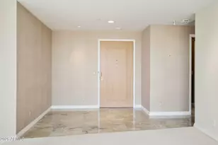 1040 E Osborn Rd, Phoenix, AZ 85014 - Photo 33