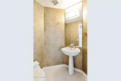 1040 E Osborn Road #601, Phoenix, AZ 85014 - Photo 13