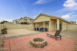 13377 W Evans Dr, Surprise, AZ 85379 - Photo 9